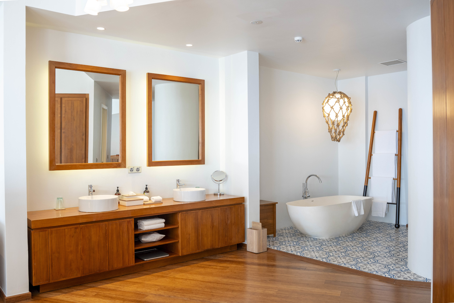 Reef Water Pool Villas