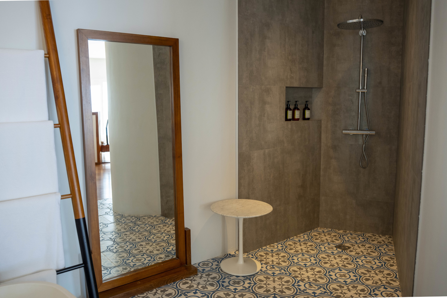 Reef Water Pool Villas